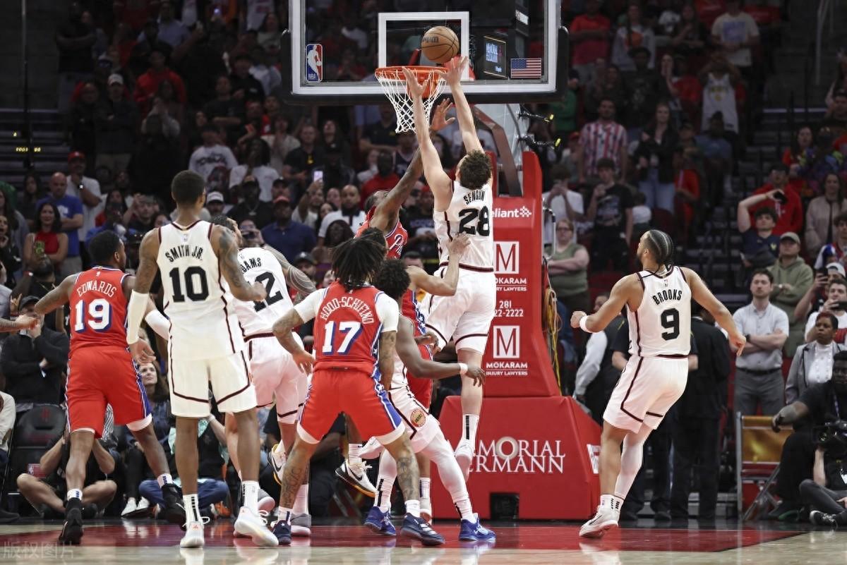 湖人陷入低谷，逆转取胜连败，火箭球队命运悬念！